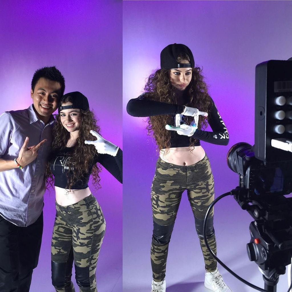 EmazingBrian's tweet photo. Super talented @iam_dytto gloving at the headquarters. Talent beyond belief 💯#emazinglights #spectrabt #dance #inst… https://t.co/s9qWdsq3pe