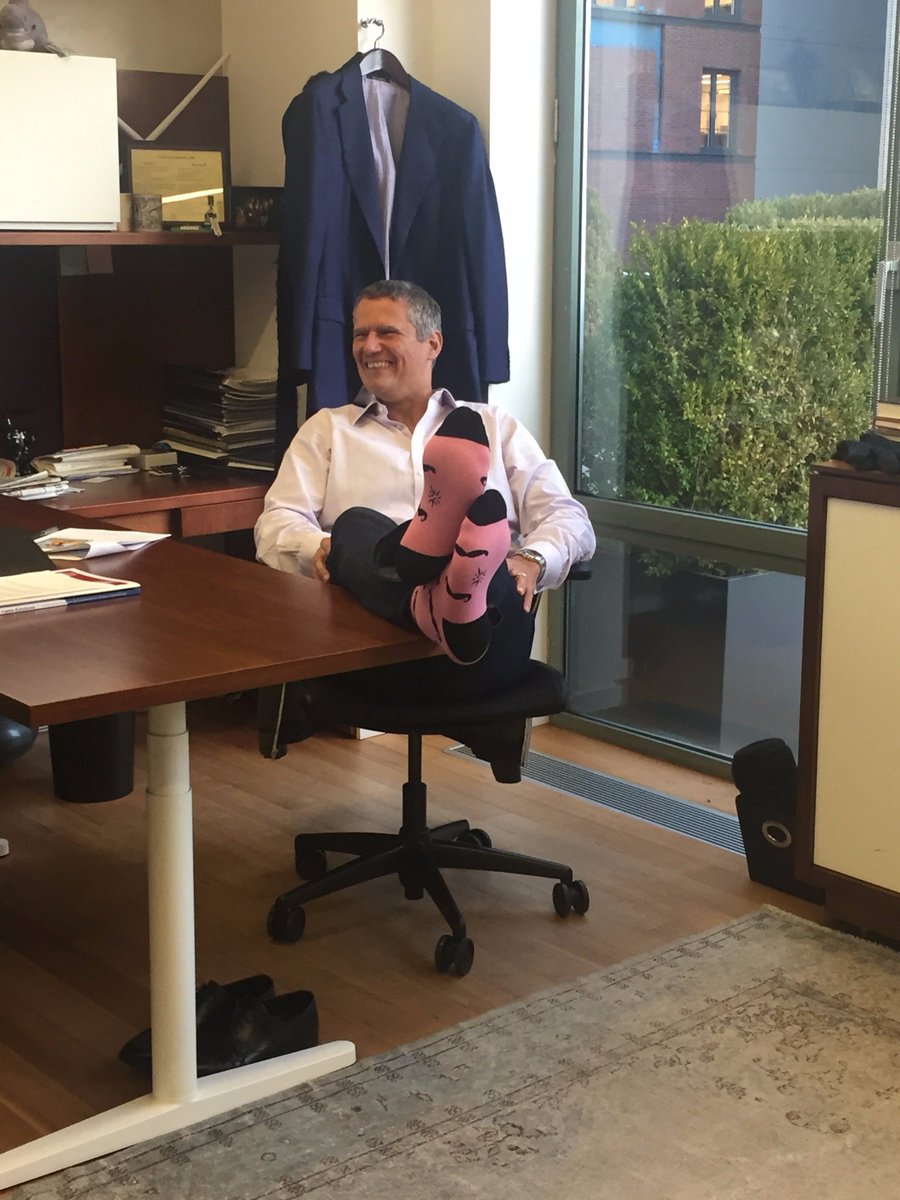 Medidata's tweet photo. 18 yrs later (&amp; now w matching #pinksocks!), these clinical crusaders still motivate one another to #humanizehealthcare. #WhyILoveScience ⚕️ https://t.co/FOorsqA6sh