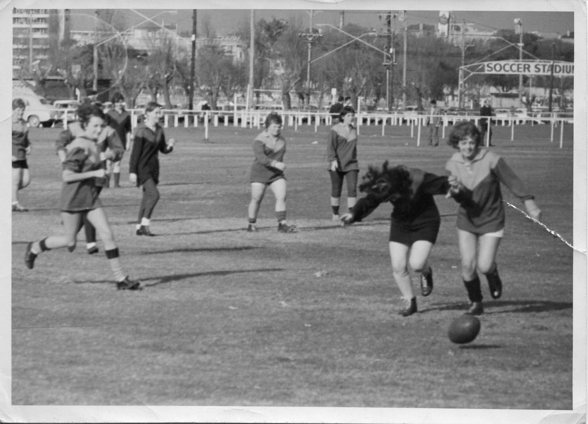 clanigan's tweet photo. @mmmhotbreakfast So proud of my mum playing women's VFL back in 1968. 50 years ahead of her time. https://t.co/Yoq2j03Vid