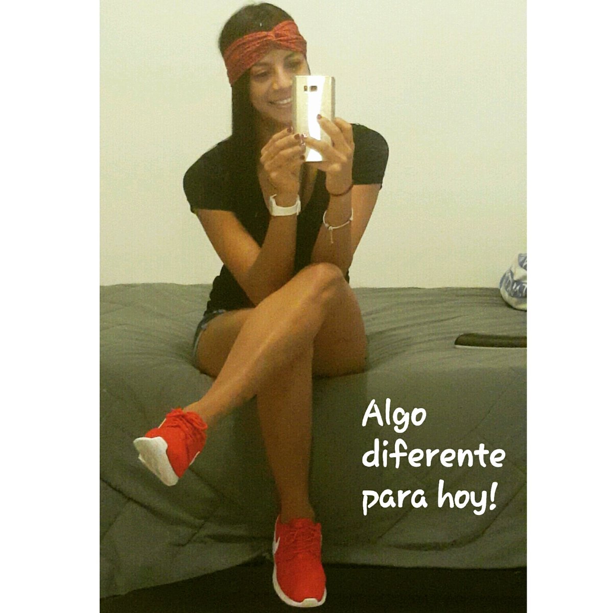 Marie0689's tweet photo. #NuevaFotoDePerfil https://t.co/U3yV3xZU2H