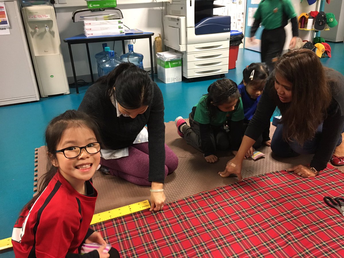 CatrionaMortens's tweet photo. We can make 10 strips. #rchkpyp #realmathchallenge #synapsesfiring https://t.co/08YWwtpRmQ