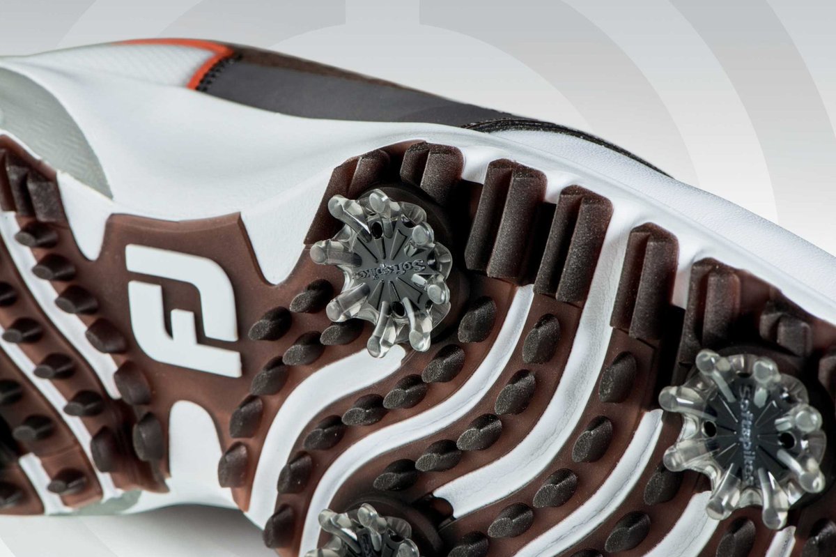 FootJoyCA's tweet photo. Every stitch, groove and material has been designed for comfort that never quits. #ComfrotNeverQuits #ContourFIT https://t.co/wRYbCrZxeQ