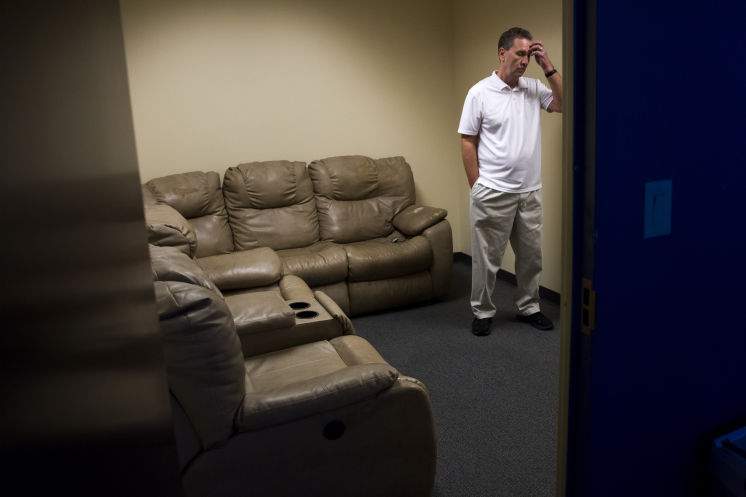 Tbt On Twitter Kane S Furniture Settles Class Action Suit