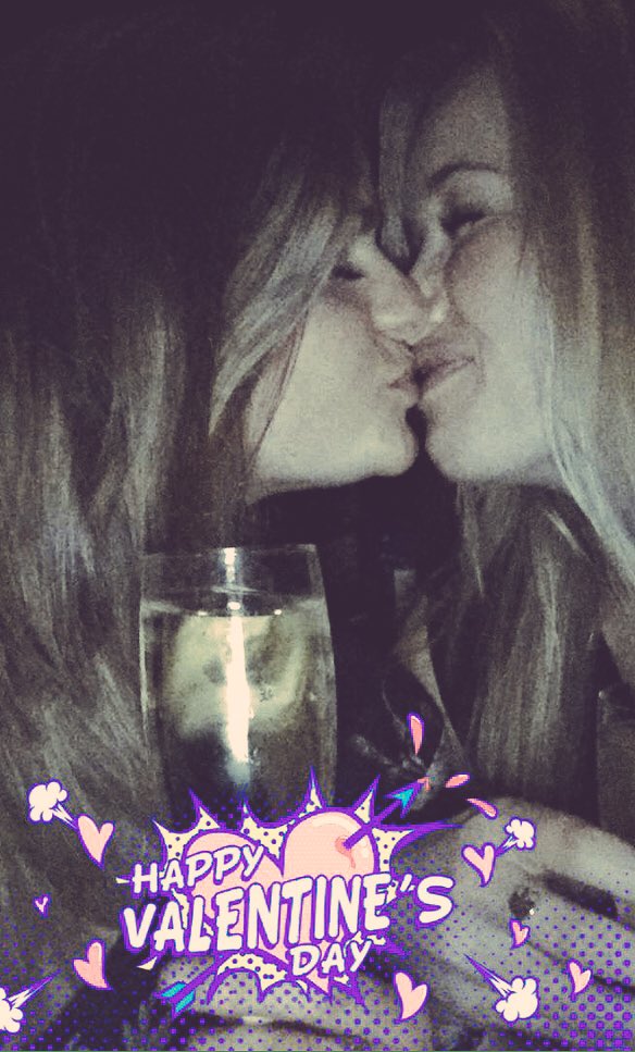 MeganPurvis2's tweet photo. #happyvalentinesday to everyone! Share the love ❤️ Thai and #50ShadesDarker with the bestie👌🏼🍝 #MrGrey #VDayTips #HotDate #Actorslife #Actor https://t.co/bnOEMGL2Rn