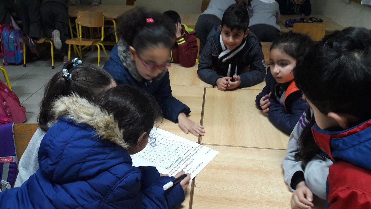 Grade2 learners describing the prime minister Rafik Al Hariri #A man who lived to rebuild Lebanon &amp;believed in education
@DawhaHighSchool