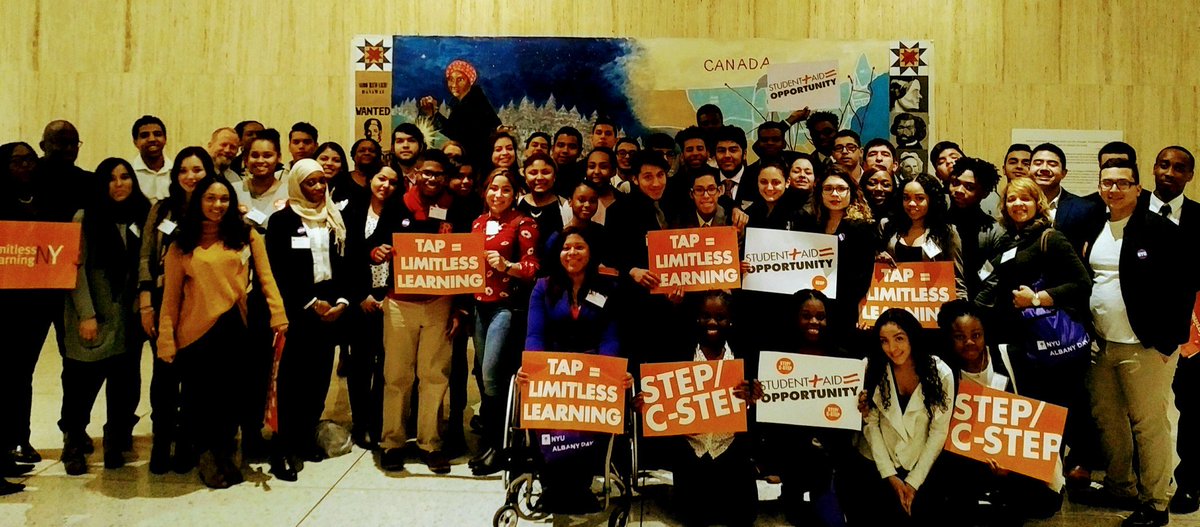 BridgetMcCurtis's tweet photo. Who needs V(alentine's) day, when you have A(lbany) day. Financial aid matters. @NYUGovAffairs #limitlessLearningNY https://t.co/MuFWPhEdsX