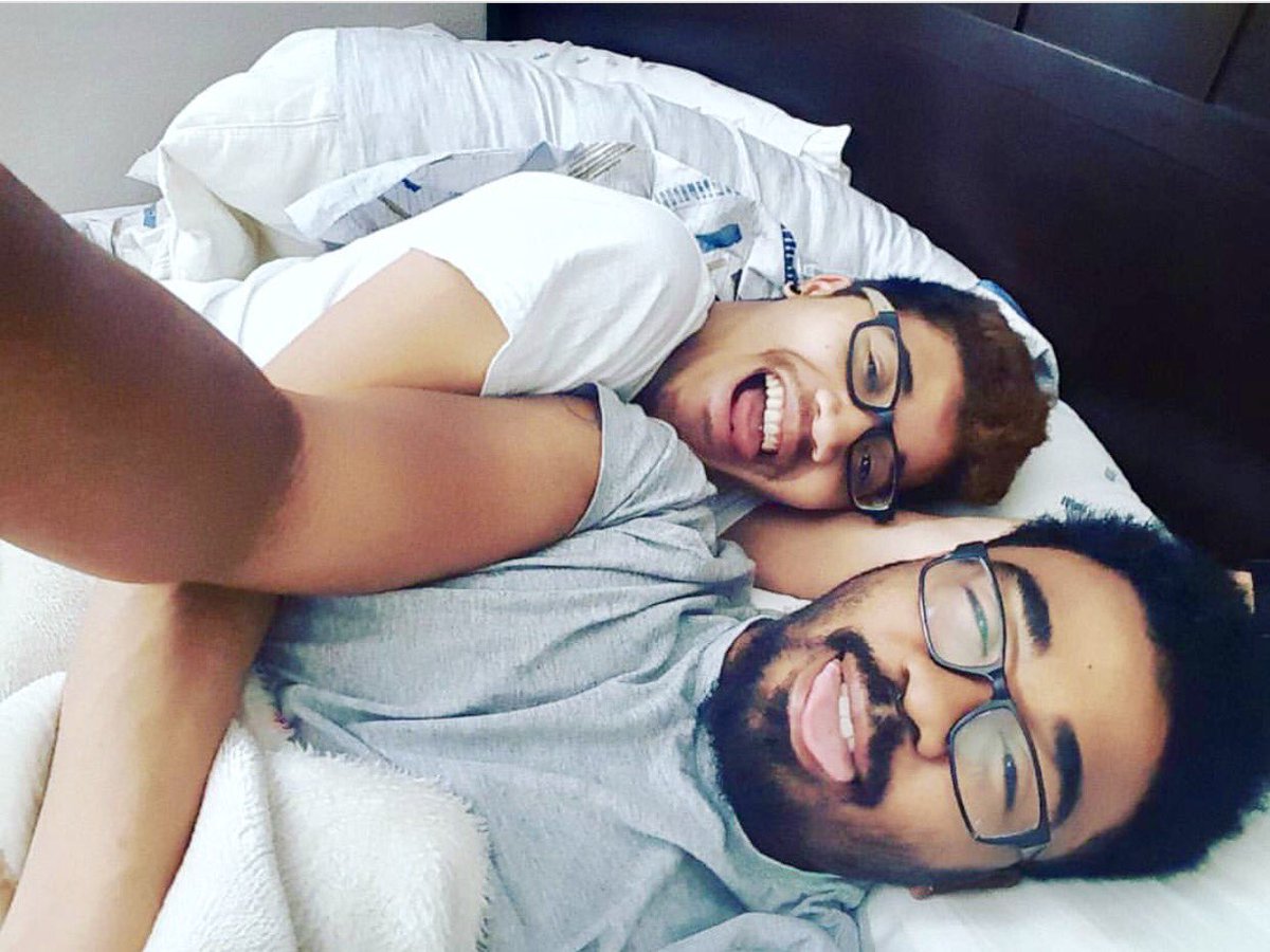 NeonLights54's tweet photo. Baby they dont wanna see me be happy cause they aint happy no, They don't got you #valetinesday #zachattach https://t.co/qhZzMTe4zm