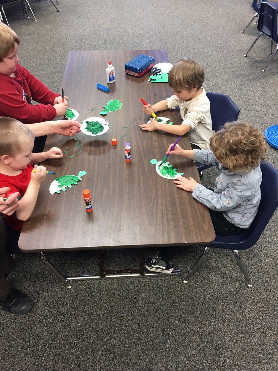 JCDEPRESCHOOL's tweet photo. We got to paint turtles today for letter T! #jcde #bethe1 https://t.co/3kw2x9jysP