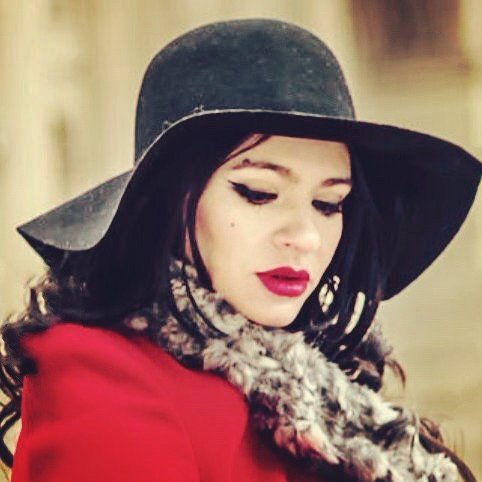 NellyAtef's tweet photo. Bonne nuit à tous #NellyAtef https://t.co/ZHriYWgyJb