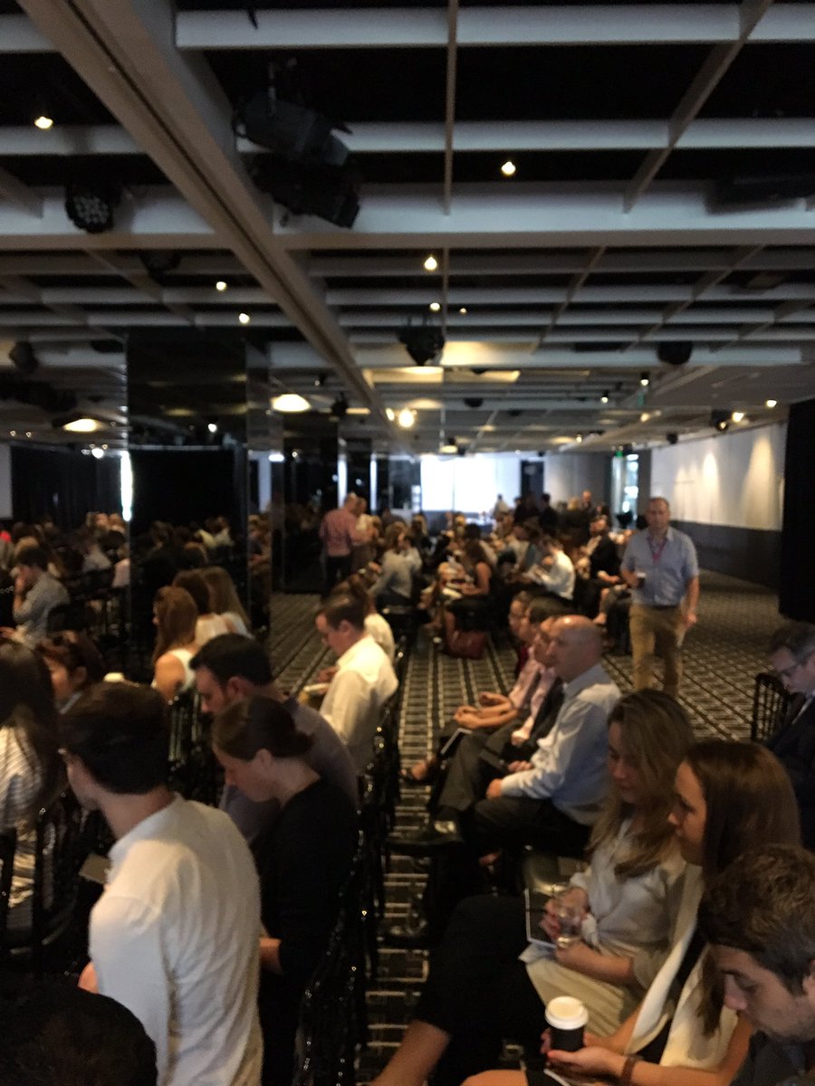 mo_far's tweet image. Full house ready to kick off #rmtt17