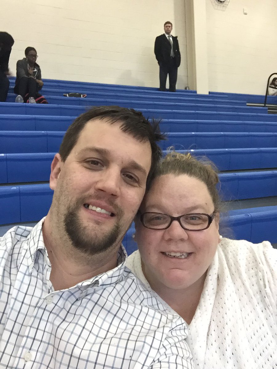 schneiderived's tweet photo. Valentine's Day= Dover Freshmen Basketball, supporting my boys @sharpe_terri @CSDDoverHigh https://t.co/Y6fC2pnBQU