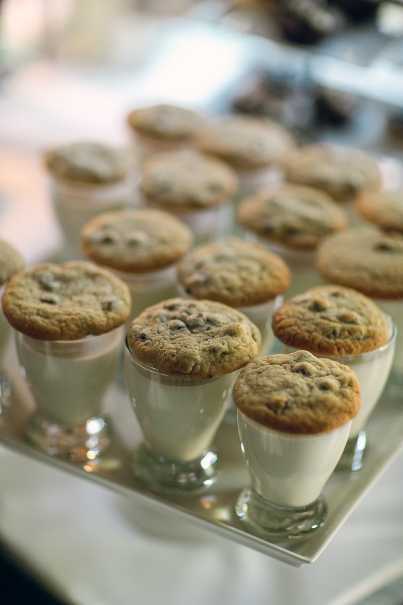 EventsByRelish's tweet image. Love is sweet. Cookies are too... Happy Valentine's Day from the Relish crew!