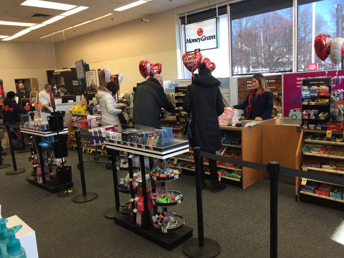 robin5norman's tweet photo. Team #26 is crazy busy for valentines with all registers going!!! #shareGOT @JohnSkinnerCVS https://t.co/nUNGHKZlAc