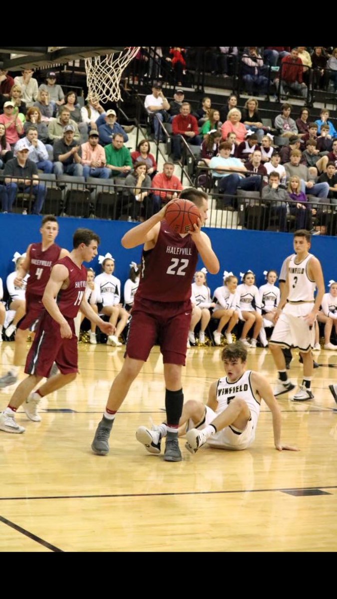 HHSStudentSect1's tweet photo. GAMEDAY!!! Come support our boys tonight in Cordova @ 7. You don't want to miss it!! @hhsballcoach https://t.co/OW4LvDaV0k