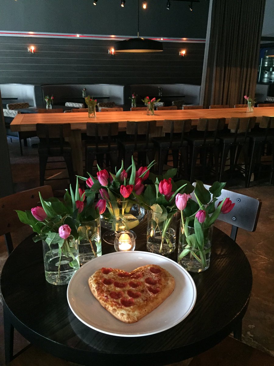 cafe22corydon's tweet photo. Pizza will always be here for you at #cafe22corydon. #corydon #mb #wpg #wpgeats #wpgnow #corydontimes #corydonave #osborne #osbornevillage https://t.co/AbrVRHaER6