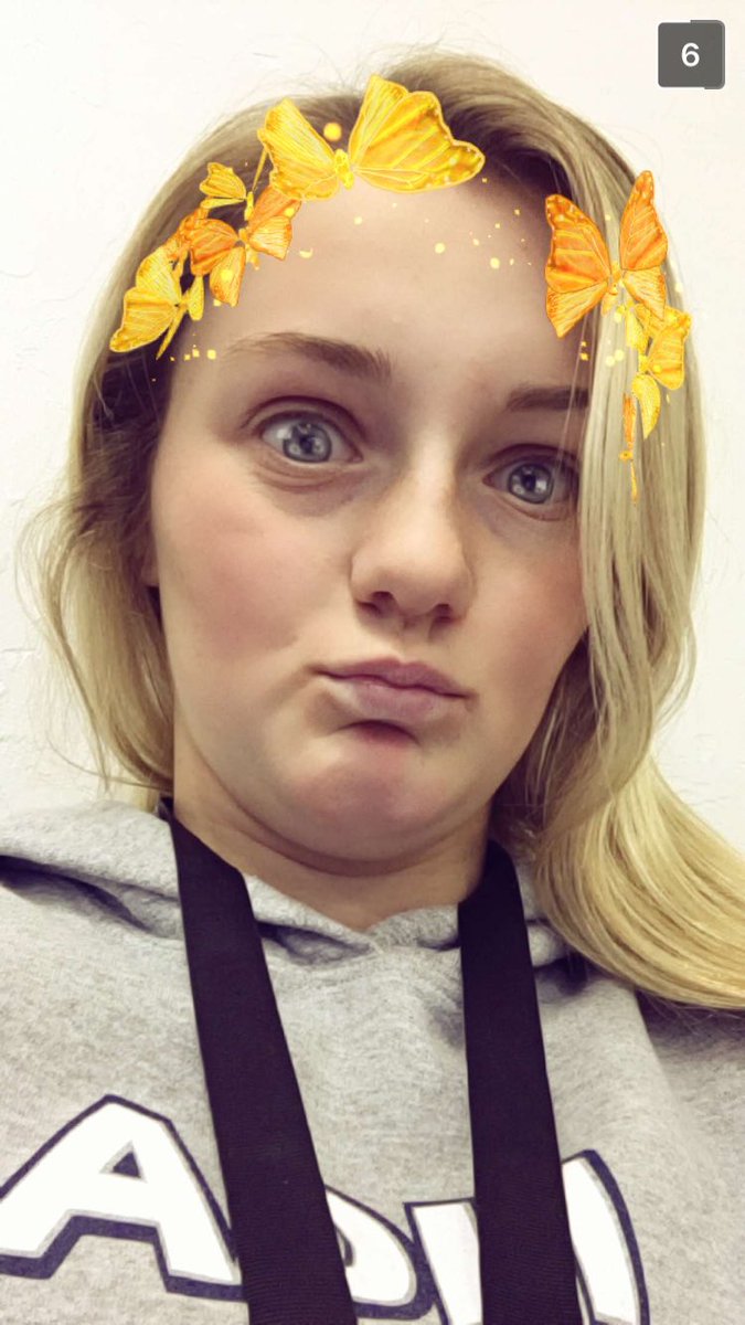 14_jriley's tweet photo. Happy Valentines to my princess❤️ I love you more than you know 😘😘 @14_ashlyld https://t.co/QTYKqQbPMx