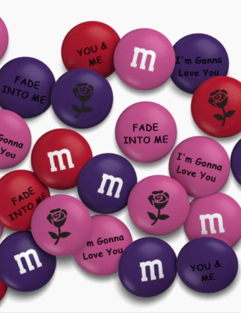 BEinCTlovesDC's tweet photo. .@cHevyMetal57 got me pers M&Ms w song titles! @thedavidcook 's #FadeIntoMe #ImGonnaLoveYou & @RyanStar #You&Me ♥♥♥♥ https://t.co/hWJUHHD1a6