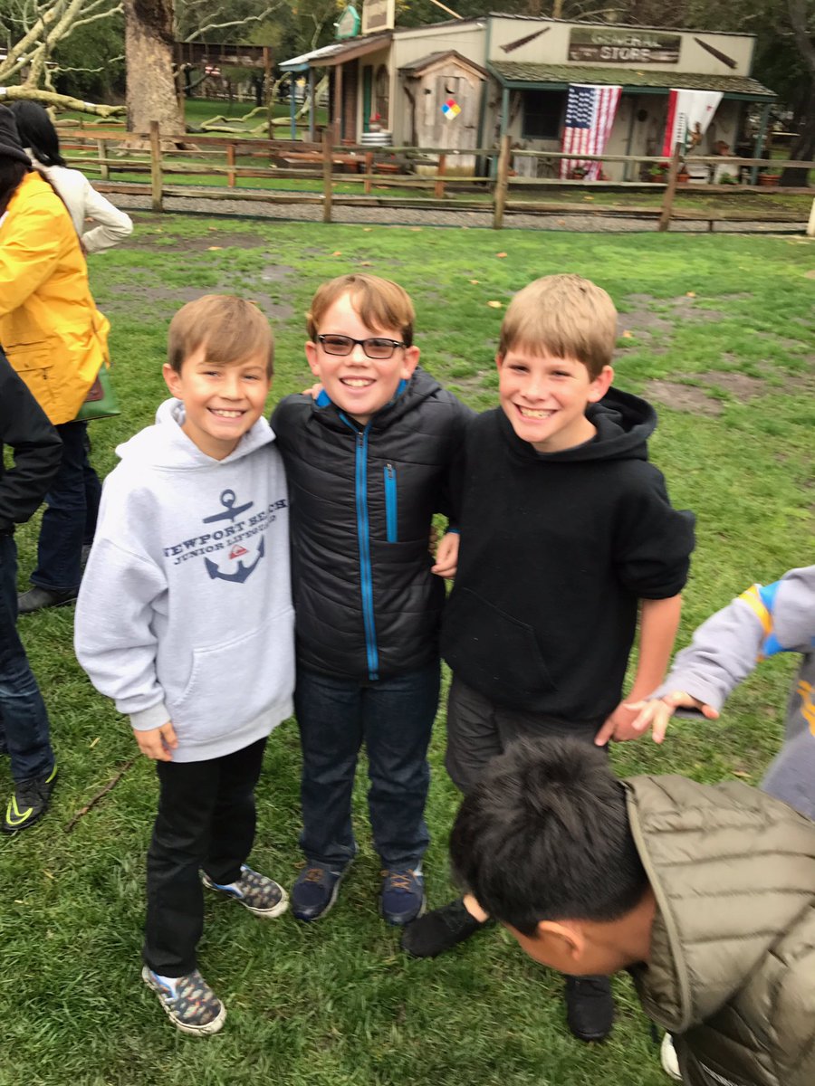 HarborViewPFO's tweet photo. Pryde's class had so much fun at Irvine Park last week learning about CA gold history! #hvepride https://t.co/cFxKQ3y3bx