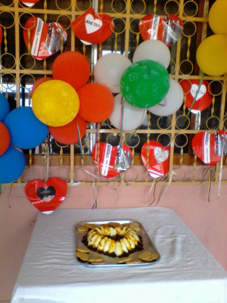 centro_ayacucho's tweet photo. Celebración del día del amor y la amistad con dinámicas, Risas, postres y mucha felicidad. https://t.co/Ef561jKAq9