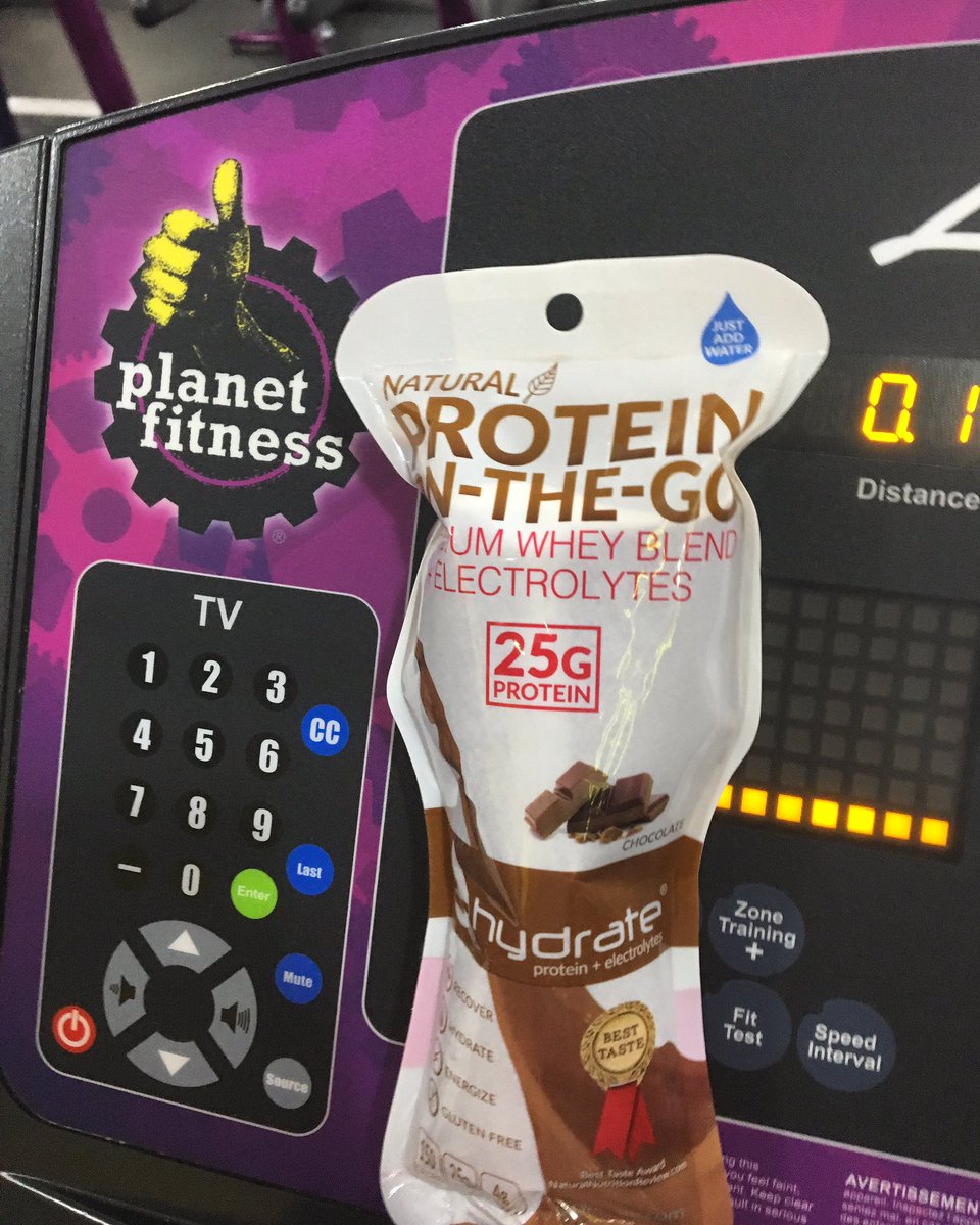 mcoveyjr's tweet photo. Happy Valentines Day with my @E_hydrate Chocolate Protein On-The-Go #ehydrate only love I need today! https://t.co/jOTEywCXlv