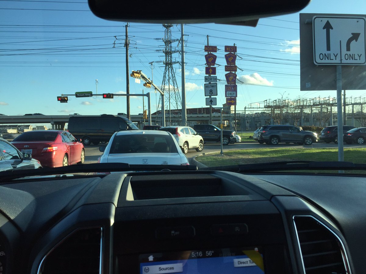 jjf4733's tweet photo. Happy Valentines Day to everyone that doesn't cut in line from the non turning lane...  it's a good thing I'm in my new truck. https://t.co/kPI7WqDiCe