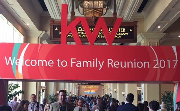paulteller's tweet photo. #KWFR #kwBOLD https://t.co/aD9ycwL9h2
