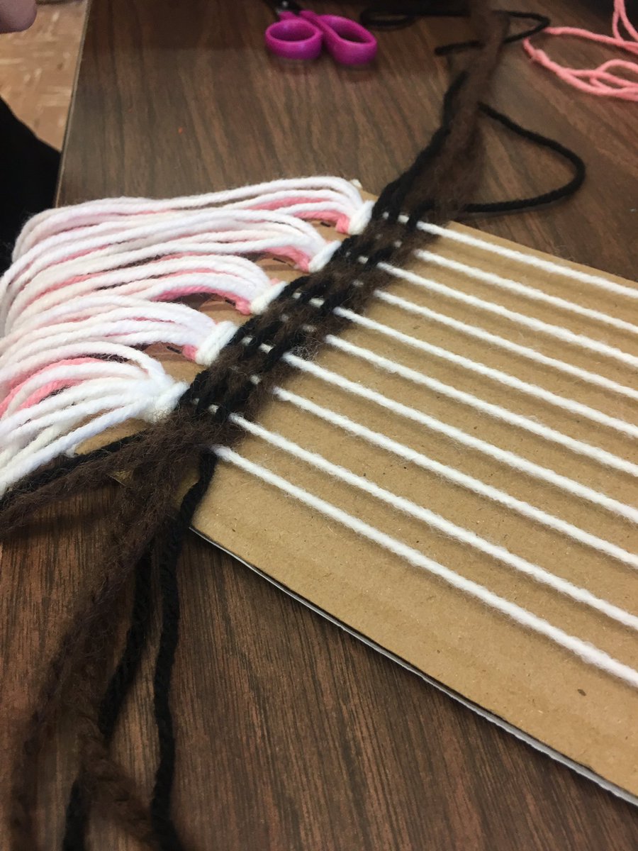 EllyLe4's tweet photo. In our explorations last week, we learned how to weave and we tested which gloves (material) is best in the cold. ❄️@jmklearn https://t.co/CfX2eRgnnb