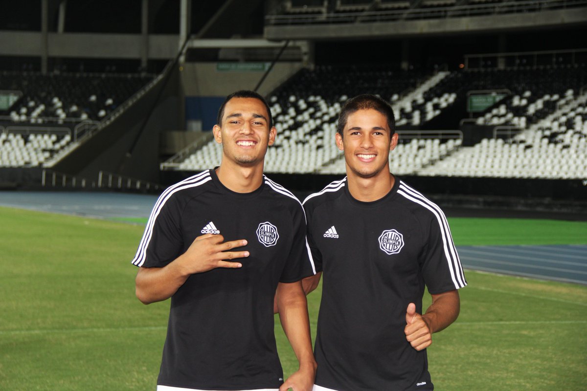 elClubOlimpia's tweet photo. 📸 #Fotos | El plantel de #Olimpia estuvo en el Estadio Nilton Santos para el reconocimiento del campo.

🇧🇷 #OlimpiaEnRio
💪 #JuntosPorLaCopa https://t.co/LZqCY3CAG9