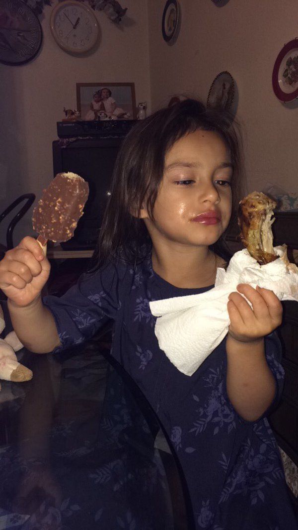 DariusCameron's tweet image. Get you a girl that can do both