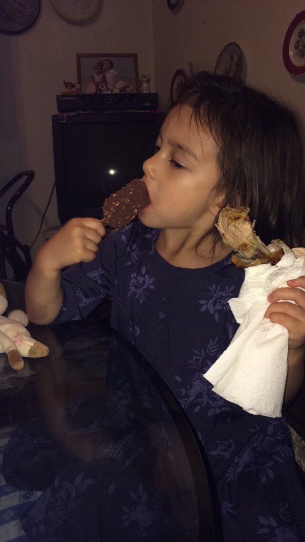 DariusCameron's tweet image. Get you a girl that can do both