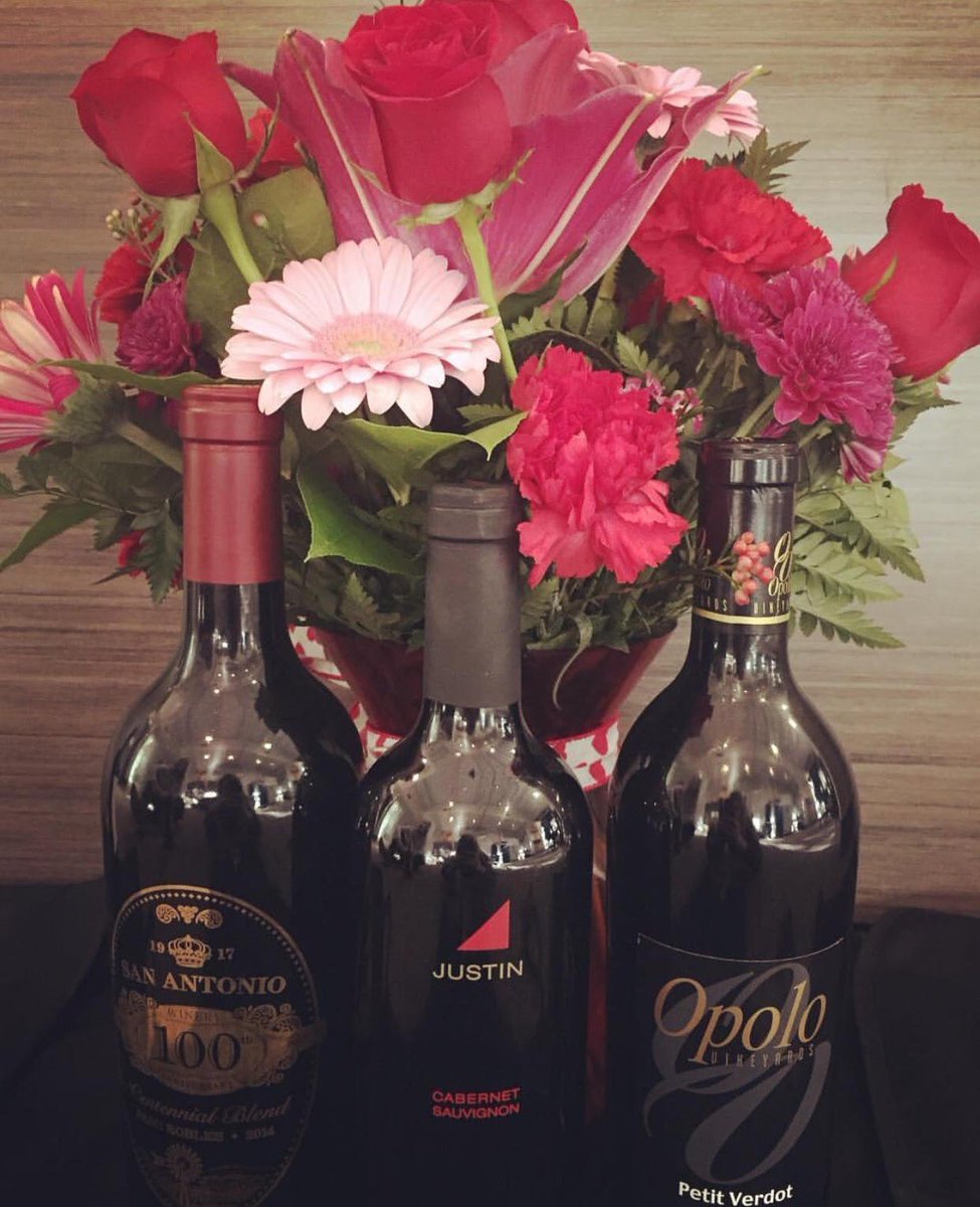 Happy Valentine's day from the Paso Robles CAB Collective! #PasoRoblesCAB #PasoWine