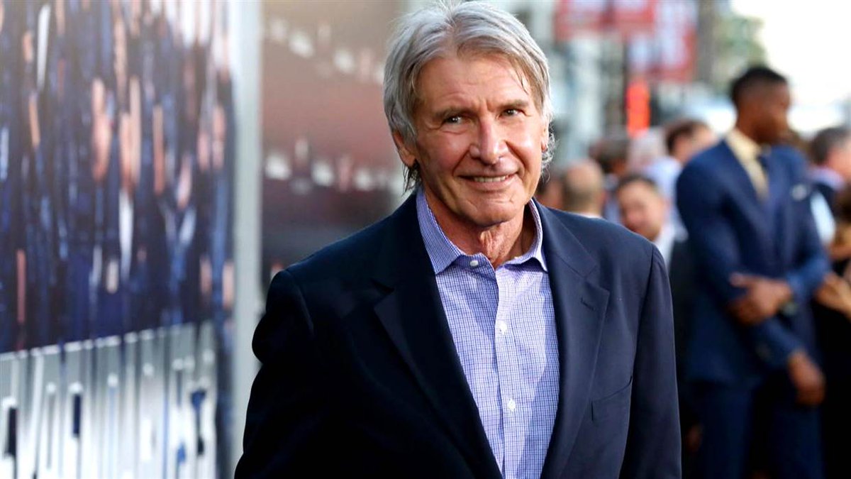 NBCNightlyNews's tweet photo. Harrison Ford involved in incident with passenger plane while piloting plane in Calif. @tomcostellonbc reports. https://t.co/L5Qz4X2i2F https://t.co/LrxOYCKrNe