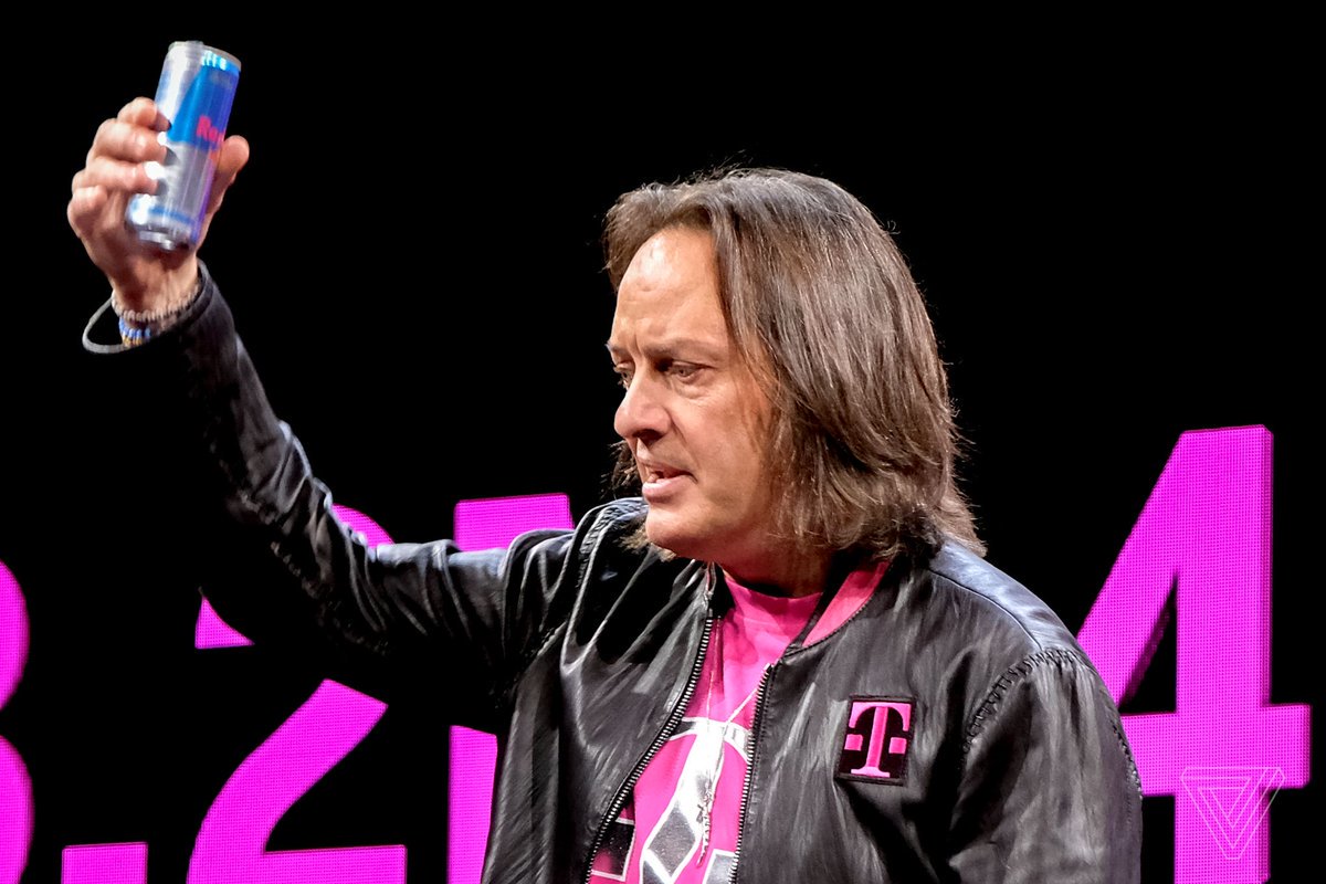 verge's tweet photo. T-Mobile is getting rid of the worst thing about its unlimited plan https://t.co/cUCRgUAr1L https://t.co/BBdfoYZcGi