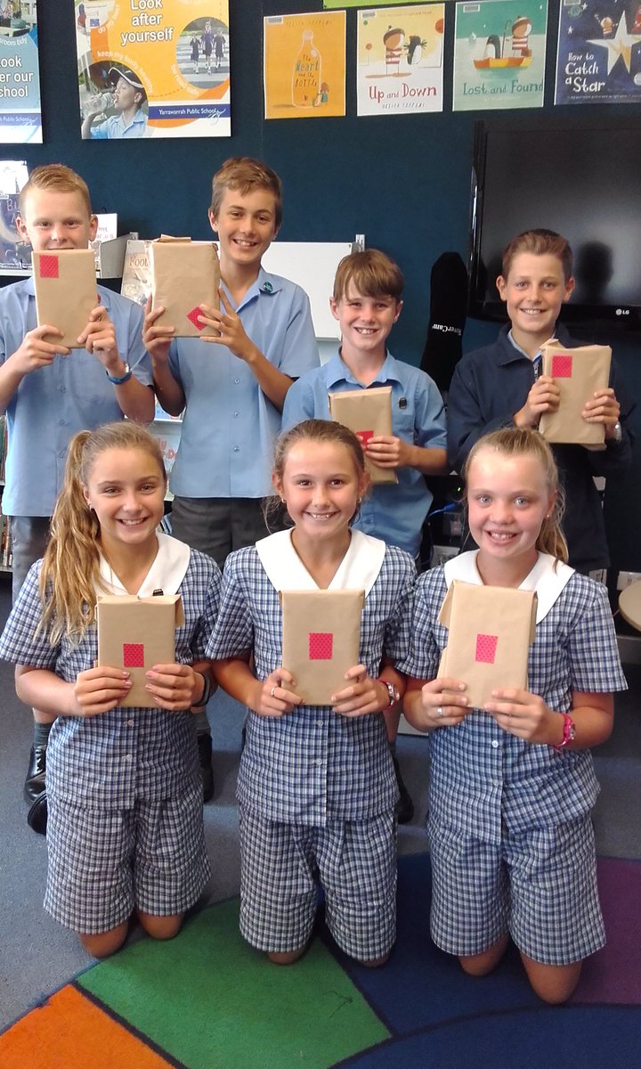 YarrawarrahPrim's tweet photo. Blind date with a book- great idea Ms P in the library- encouraging reading on stage 3 on Valentines Day!  @YarrawarrahPrim @garrie_russell https://t.co/lf0HSIYDaE