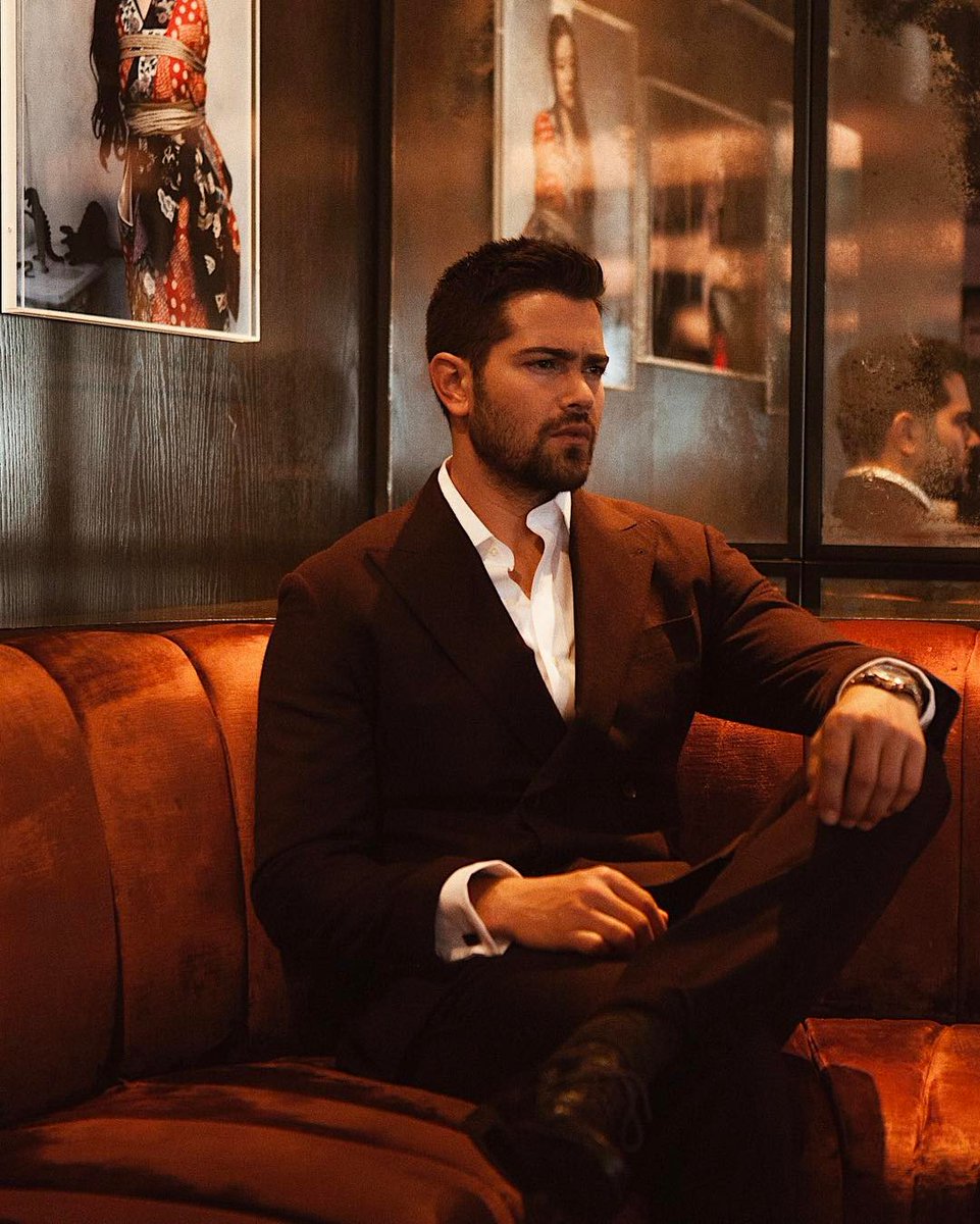 ClubMetcalfe's tweet photo. Waiting for my valentine @11_howard #rendezvous ♥️ https://t.co/lM0W5yDPMW