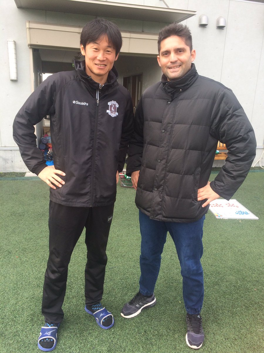 岡山一成 Twitterren 柏レイソルでチームメイトやった 野口ピントが奈良に来てくれた 株式会社アイケーシーhttps T Co Vywhsqnos0 コンディションルームの営業を頑張ってるらしい 酸素カプセルと違って 高地トレーニングの効果を得られるらしい 営業マンとして