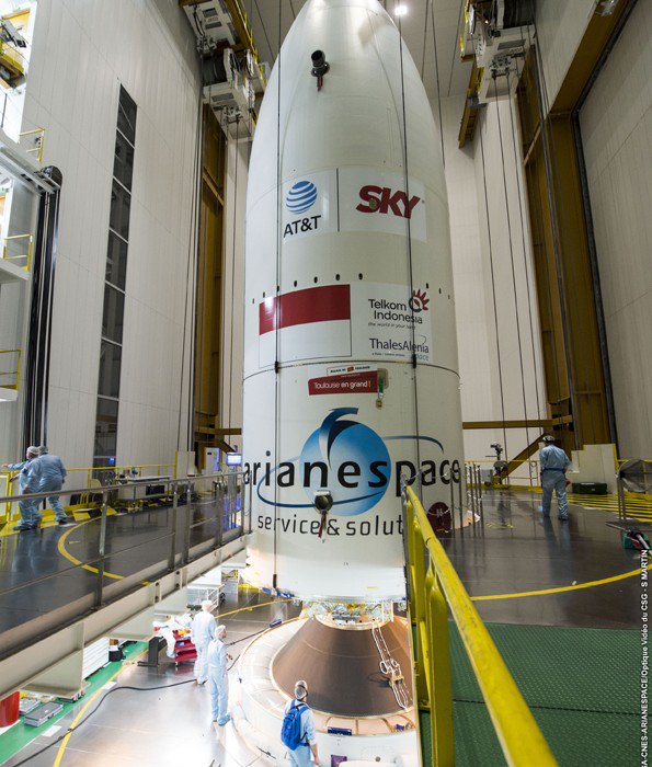 kemkomdigi's tweet image. 8. Nah ini penampakan Satelit Telkom3S kebanggaan Indonesia dari @TelkomIndonesia. #JelajahAngkasaTelkom3S