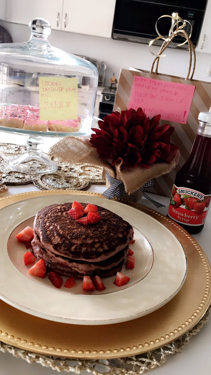 Natashaa831's tweet photo. 100 miles apart &amp; we still managed to have the best valentines ❣️ https://t.co/rTCoyVTzEP