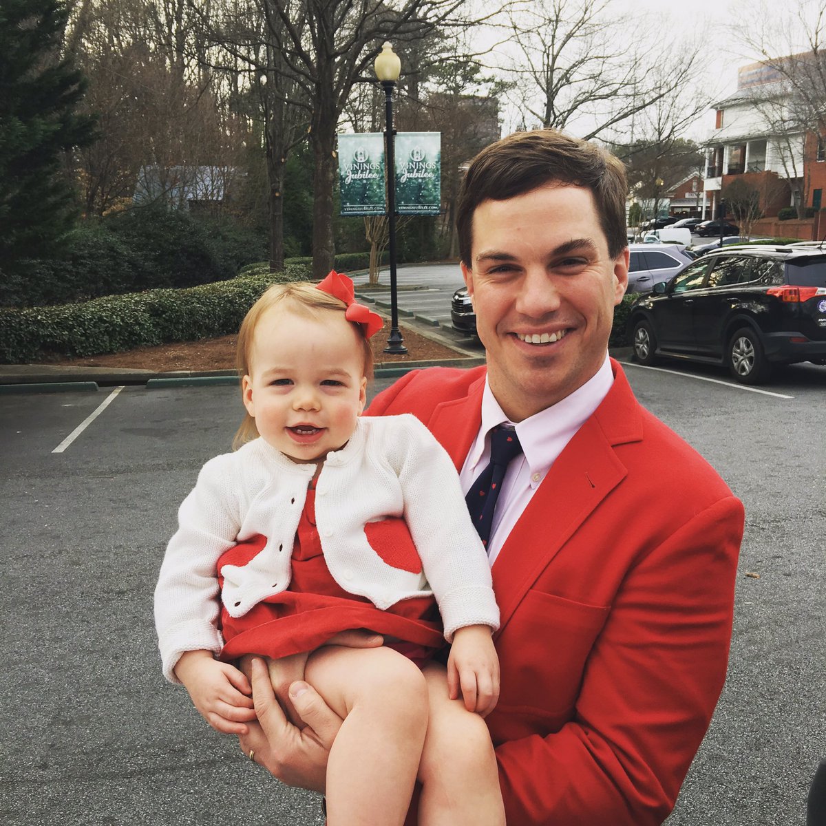GlennWarren34's tweet photo. Very happy to be with my #Valentine today! Thanks @CSiveWarren and Ansley for a great day! #valentines #valentinesday2017 https://t.co/IaENRFOYLO
