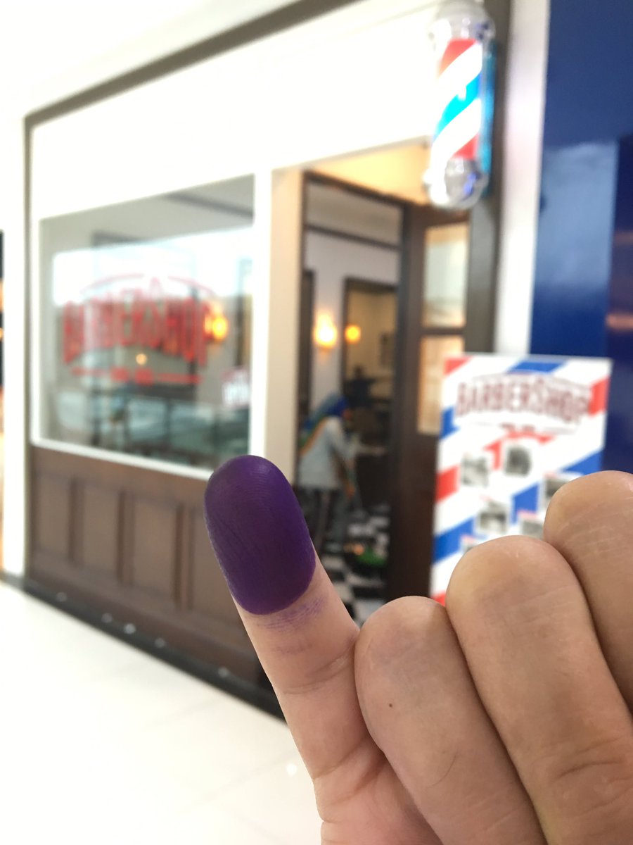 Barber Combover tweet media