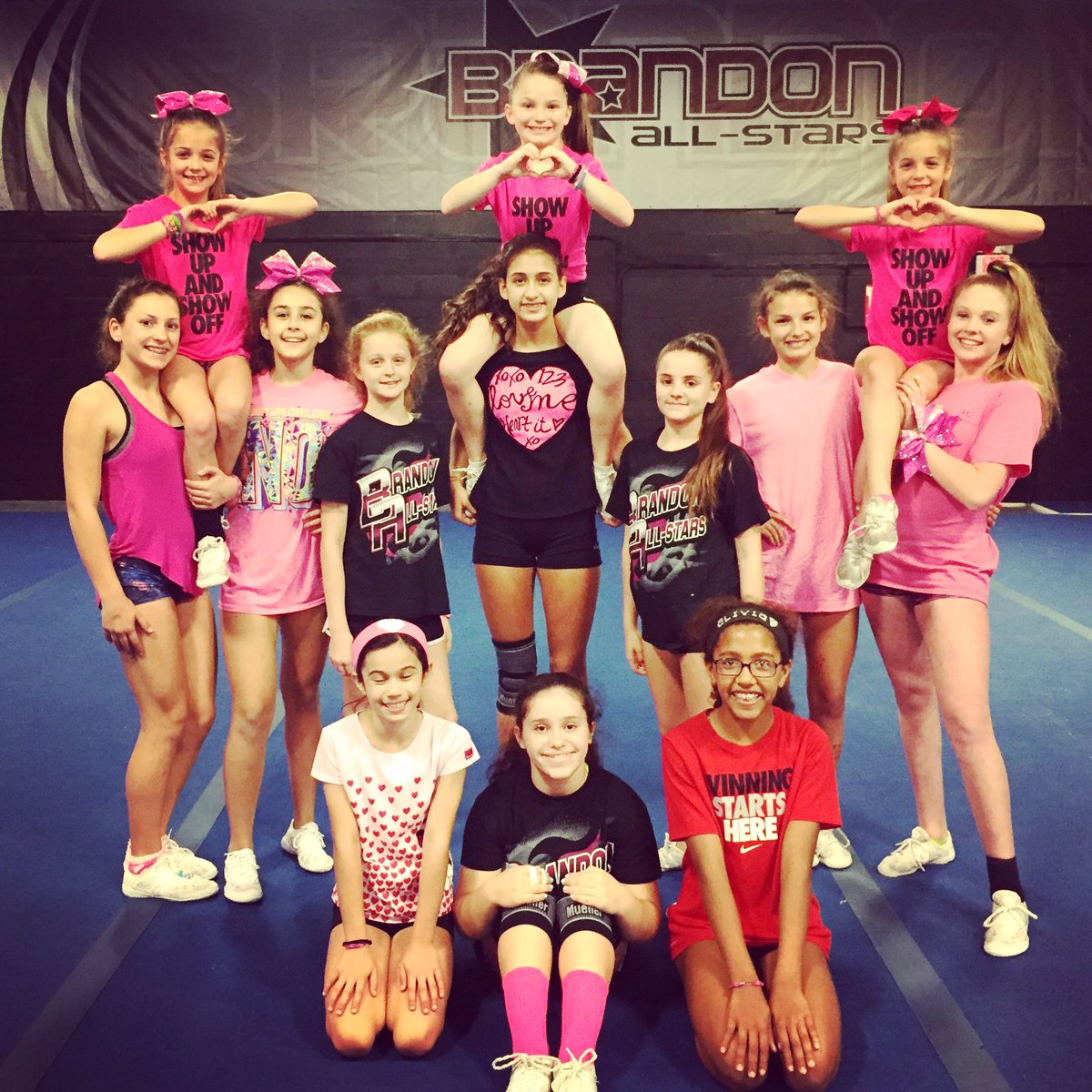 BANorth_Blush's tweet image. Hope everyone had a wonderful ❤️ day! From our little hearts to yours 💕 #CHEERSPORTweek #smallbutmighty #TopazCr3w #squaresup