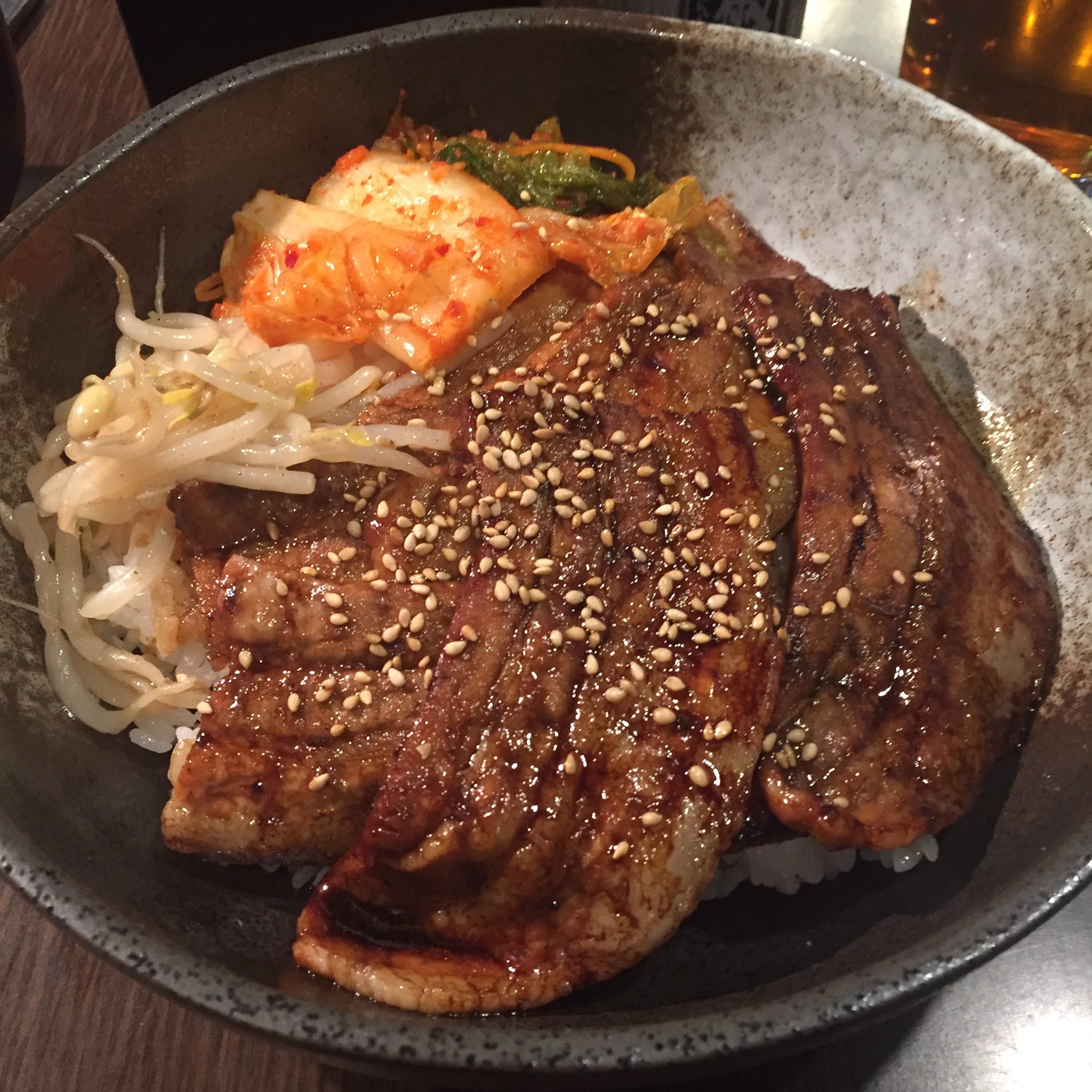庵 自粛中 調整明けのランチはガッツリと 焼肉大手門本店さんの限定5食 焼肉屋の豚丼 こってりボリューミーでうまし 次はカレーライスを食べに行きます 大手門本店 焼肉 ランチ 旭川 北海道 T Co 6lvh0equcs Twitter