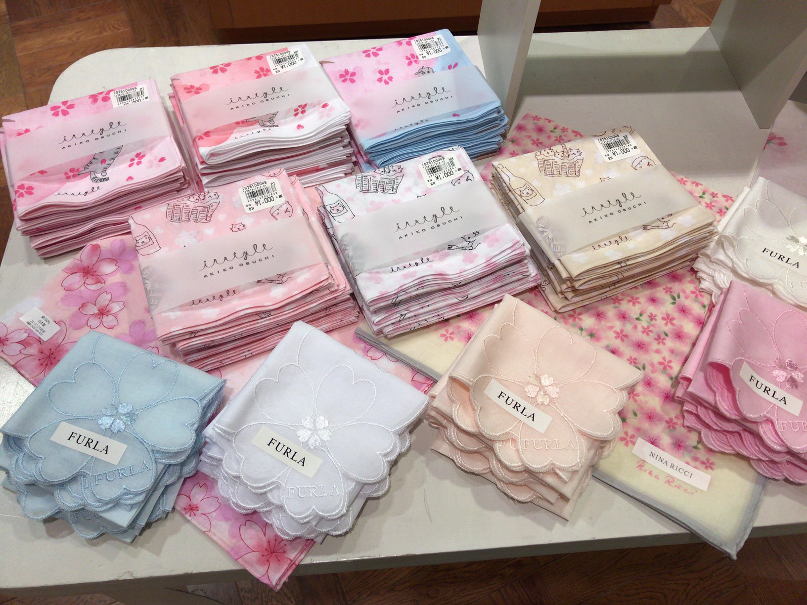 Twitter पर 小田急百貨店 新宿店 公式 春の代名詞 さくら をモチーフにした素敵なハンカチやタオルがずらり 見ているだけで春が待ち遠しくなります O ギフトにも自分用にも 本館3階 婦人服飾雑貨売場 春 Twitter पर 小田急百貨店 新宿店 公式 春の代名詞 さくら をモチーフにした素敵なハンカチやタオルがずらり 見ているだけで春が待ち遠しくなります O ギフトにも自分用にも 本館3階 婦人服飾雑貨売場 春