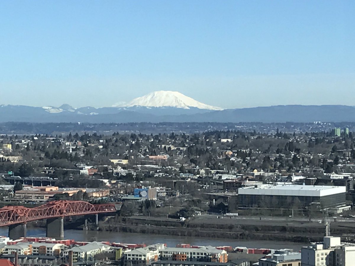 KM_LaForce's tweet photo. What a gorgeous day in Portland!   Thanks for the great hospitality from the #legalit community! https://t.co/LAt3voBI3k