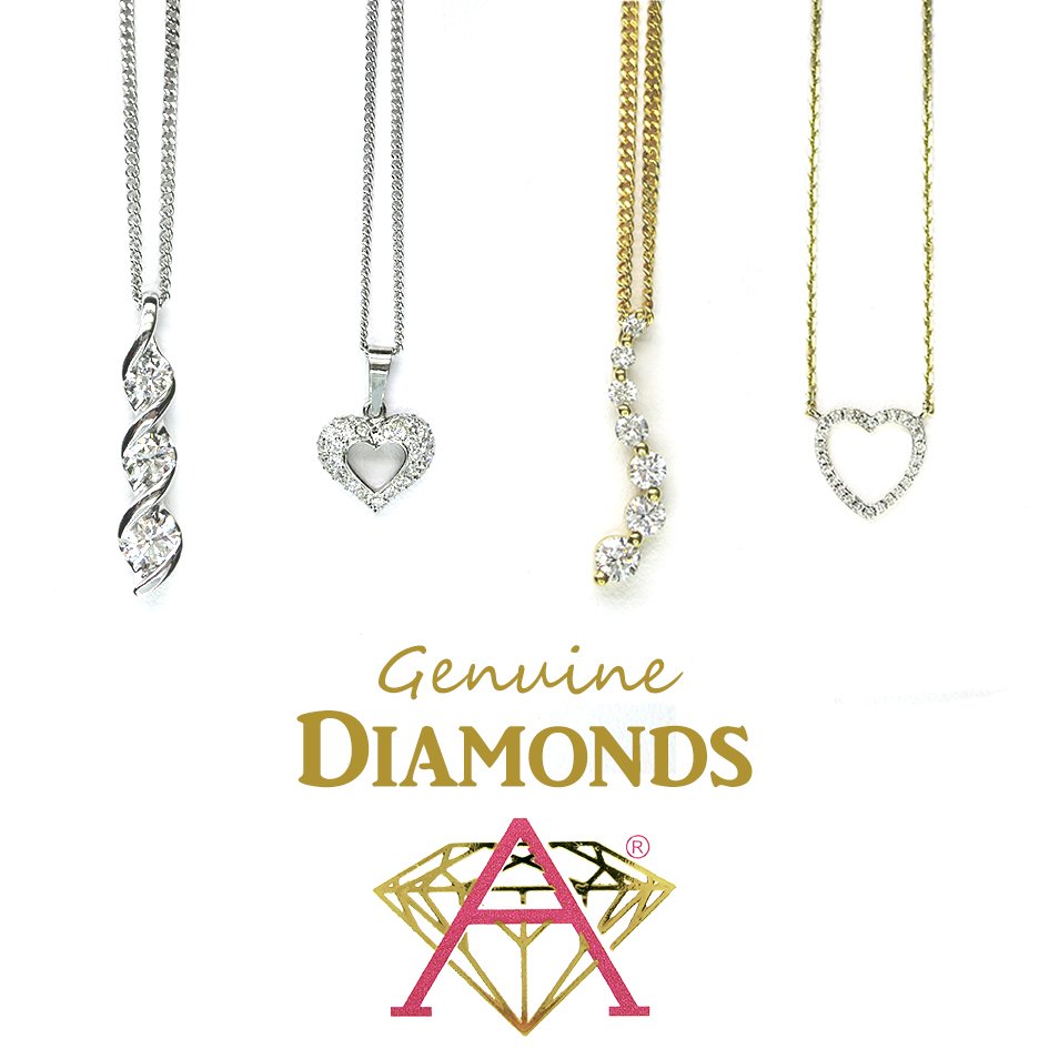 AllgemJewellers's tweet photo. Stunning 18ct gold genuine top quality diamond pendants❤️ https://t.co/CUhupBQfrg