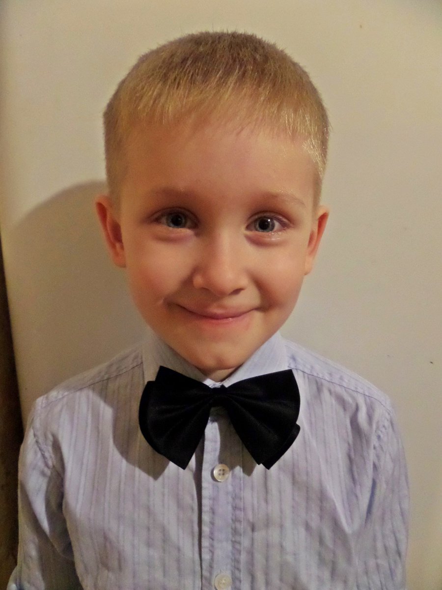 INataXa's tweet photo. Мой пупсик☺👔 https://t.co/wdS3qw539y