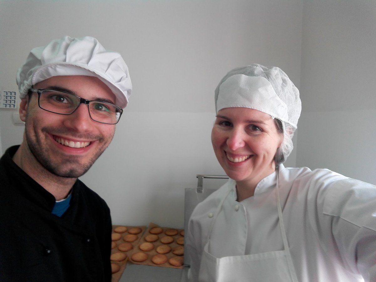 GramascomSabor's tweet image. Bons dias ☺
Já estamos na produção!!!

#2anos #praçadafrutacaldasdarainha #passageira #caldasdarainha #OFERTA #empadas #bolachas