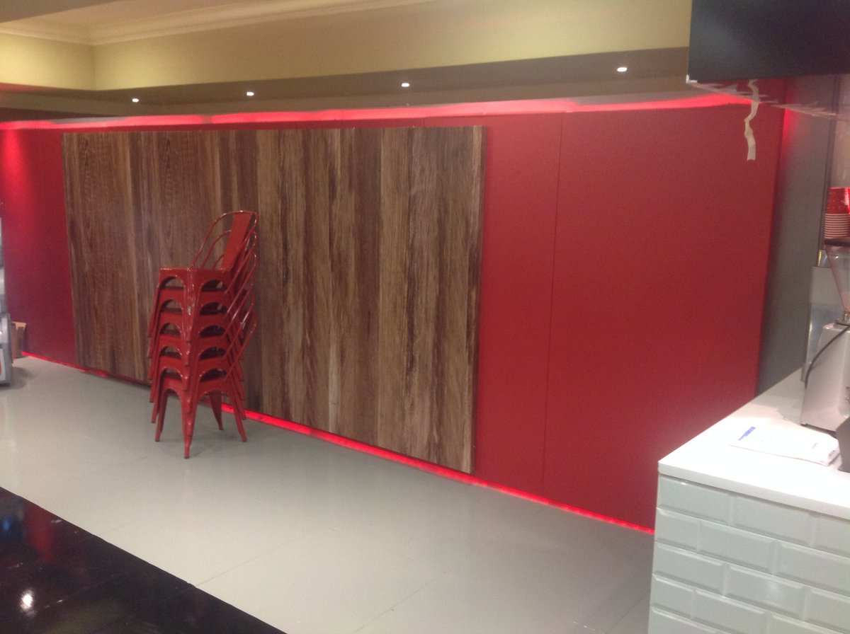 GAJSolutions_'s tweet image. TimberSet assisting Mad World Advertising convert a boardroom at Emperors Palace into a Shell select store