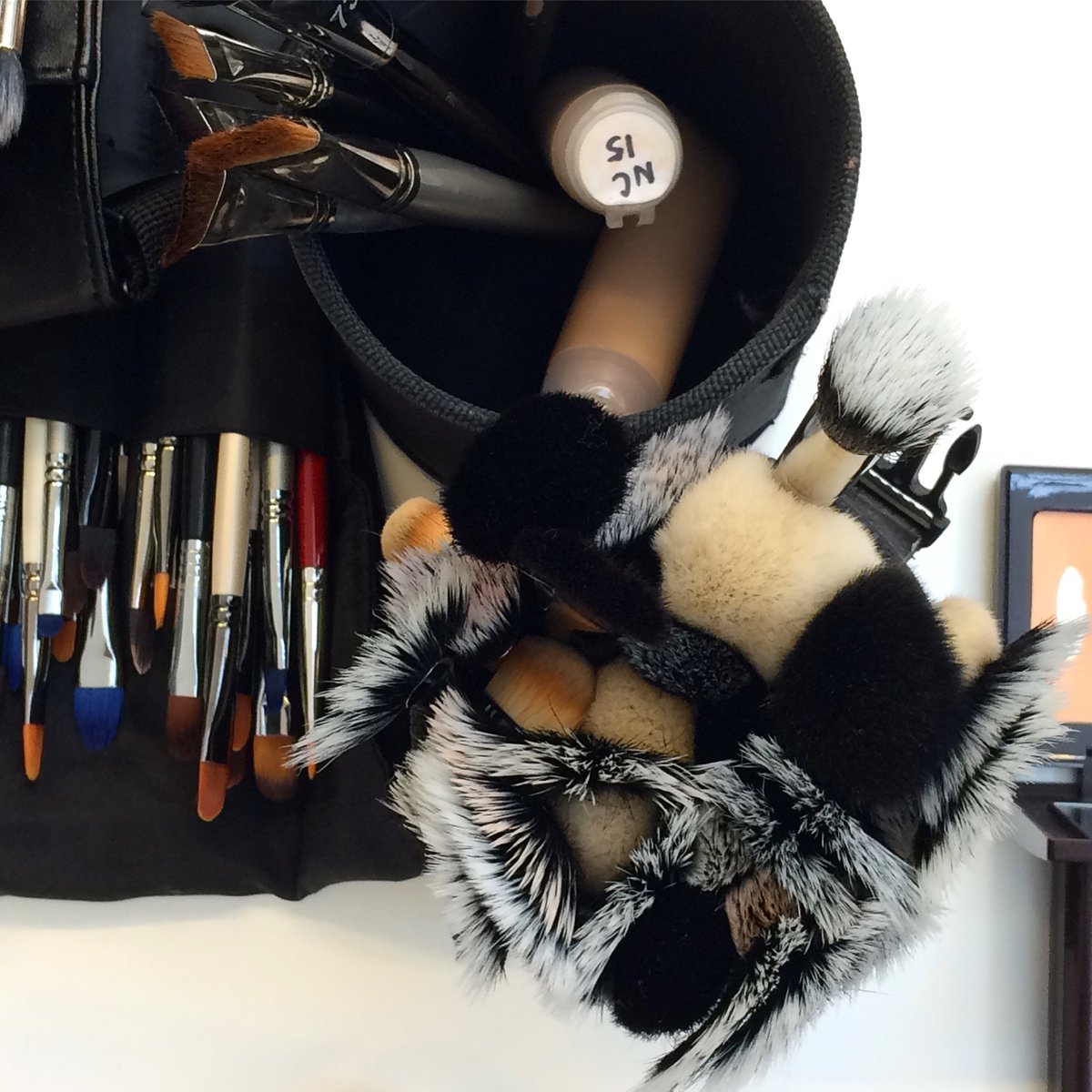 <a href="/TheValGarland/">Val Garland</a>'s make up brushes #jasperconran #lfw #aw17 <a href="/LondonFashionWk/">London Fashion Week</a>