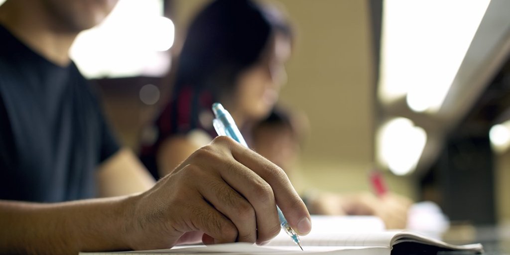unisouthampton's tweet photo. Students - here's everything you need to know about the release of your Semester 1 marks next week: https://t.co/MhYrve7xW1 https://t.co/oTlsruw5Ry